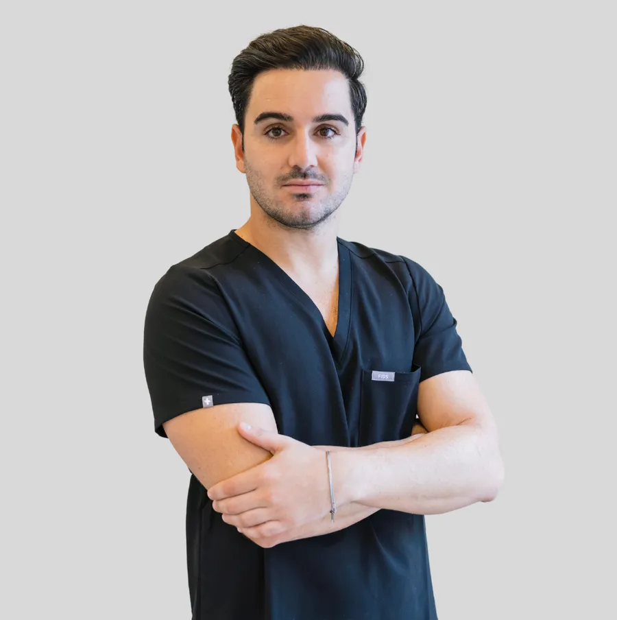 Dr. Raúl Navarro